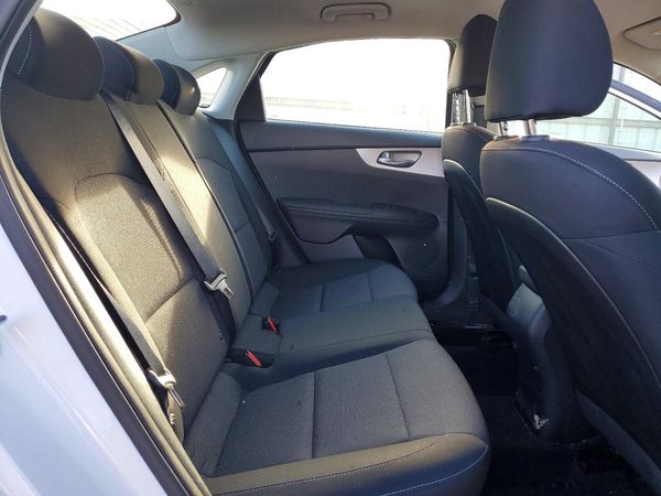 2022 KIA FORTE FE, LXS