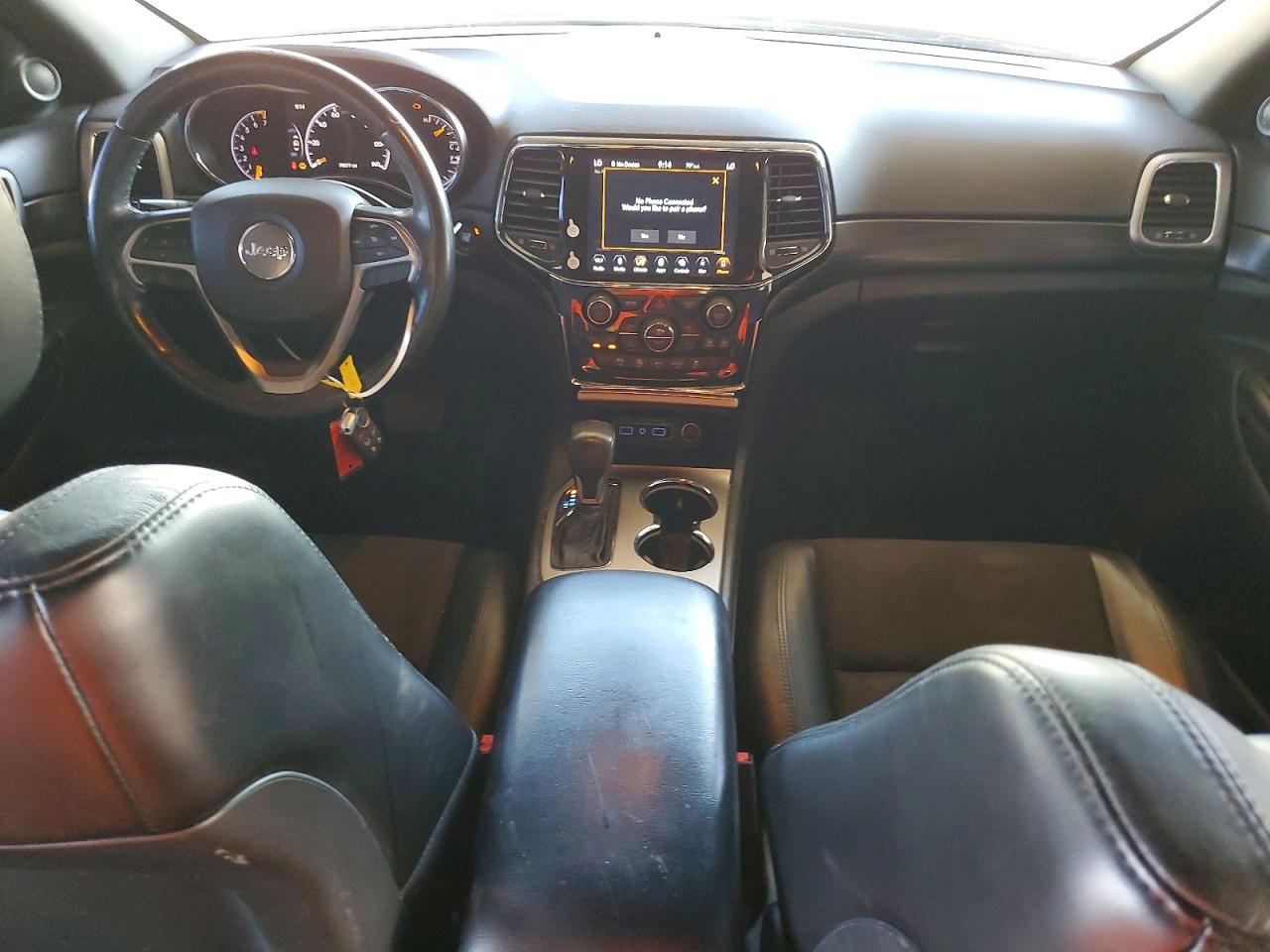 2019 JEEP GRAND CHEROKEE LAREDO 4X2