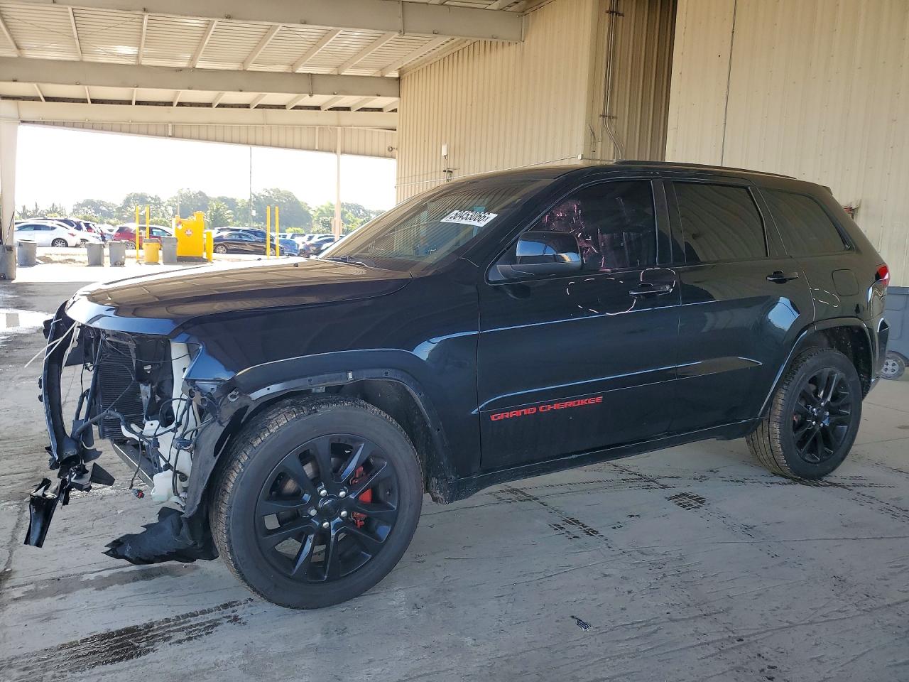 2019 JEEP GRAND CHEROKEE LAREDO 4X2