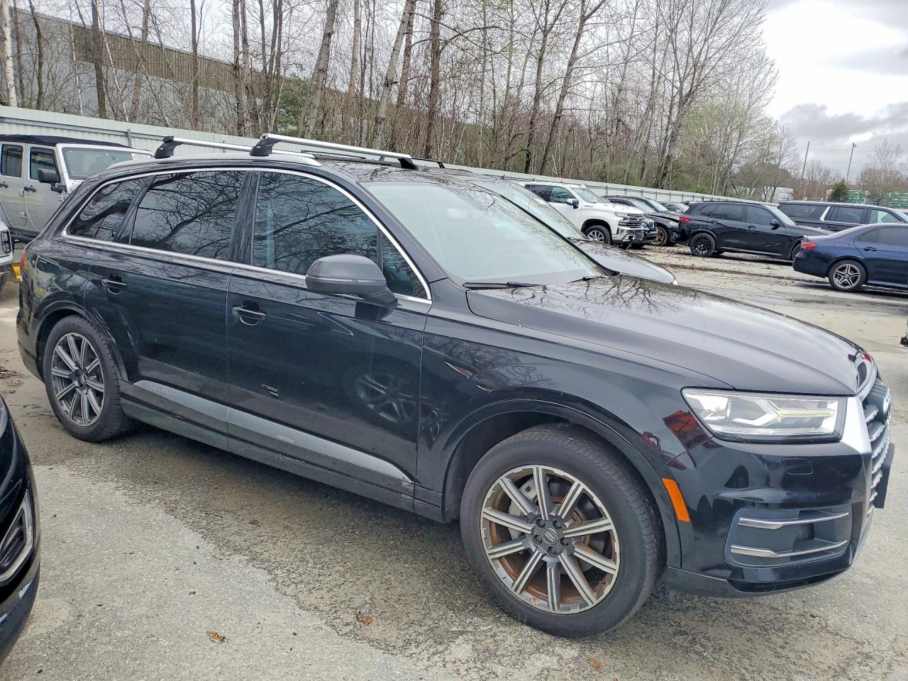 2017 AUDI Q7 quattro Premium Plus