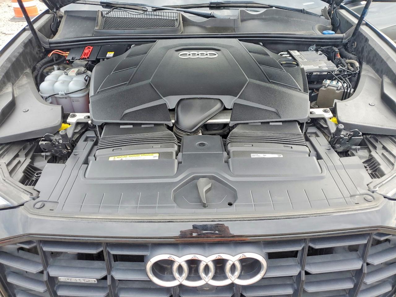 2019 AUDI Q8