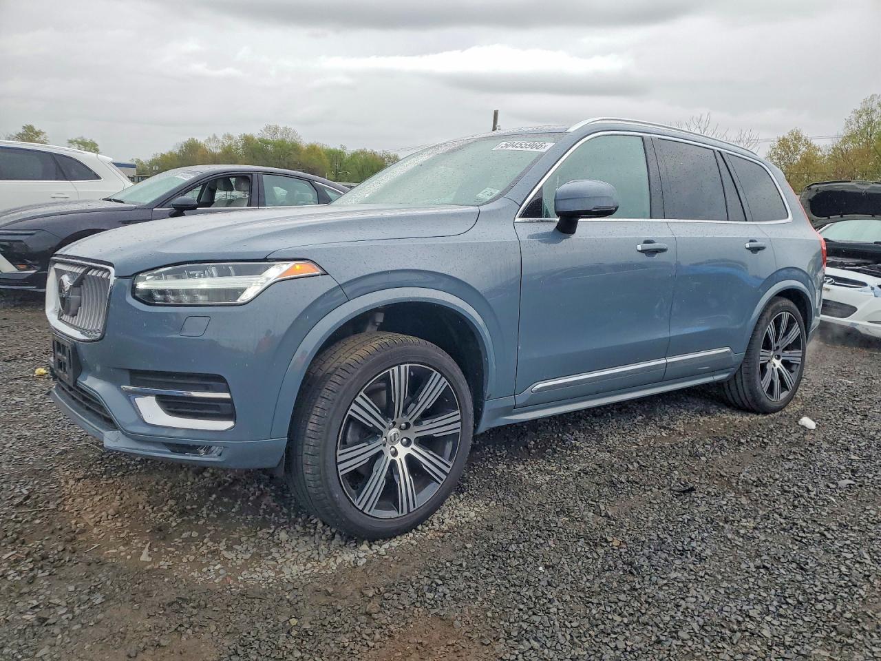 2021 VOLVO XC90