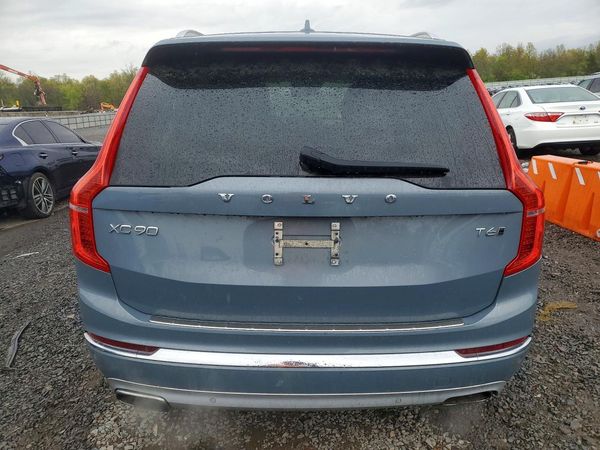 2021 VOLVO XC90