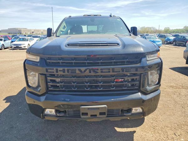 2023 CHEVROLET SILVERADO LT