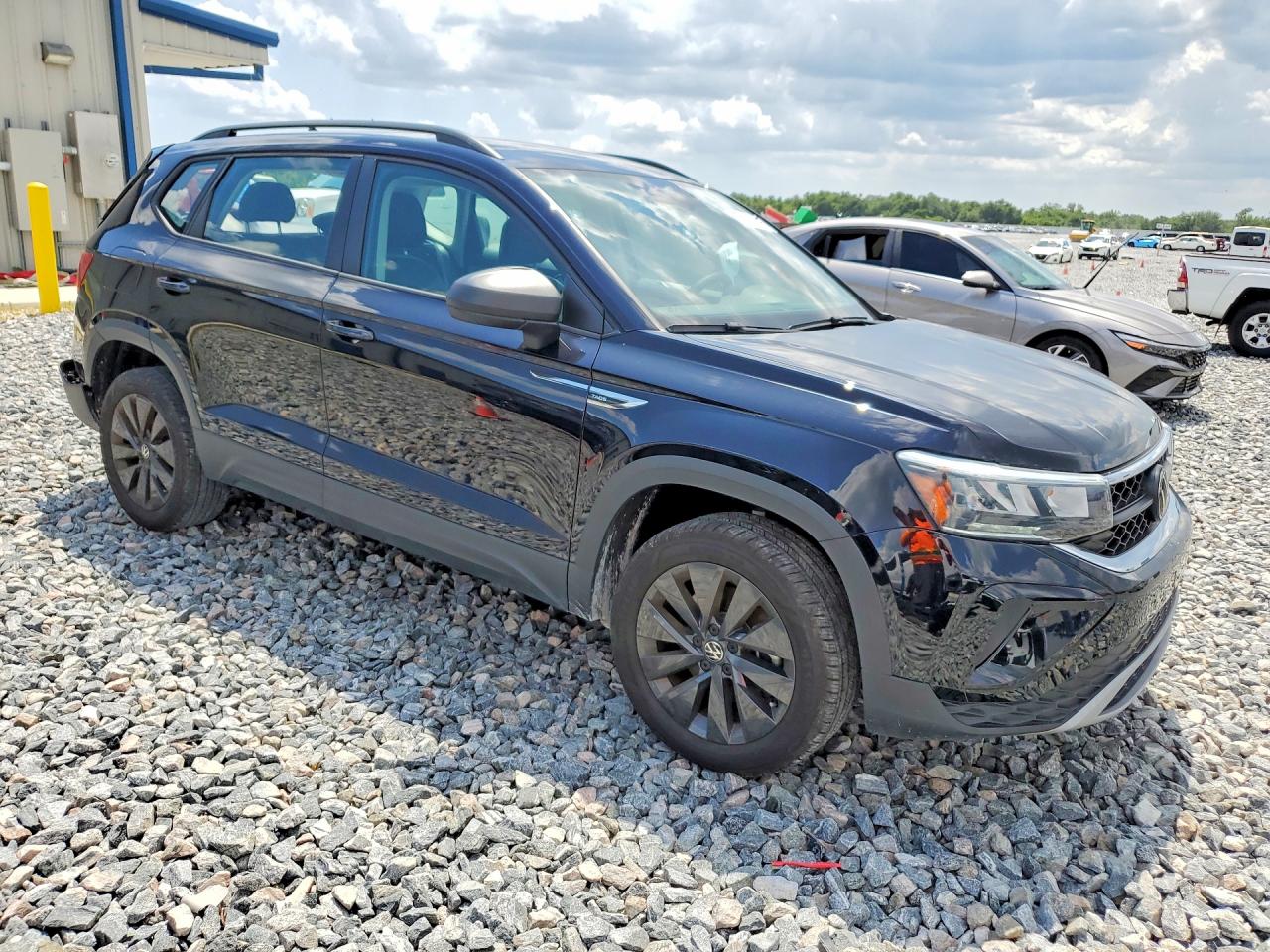 2024 VOLKSWAGEN TAOS S
