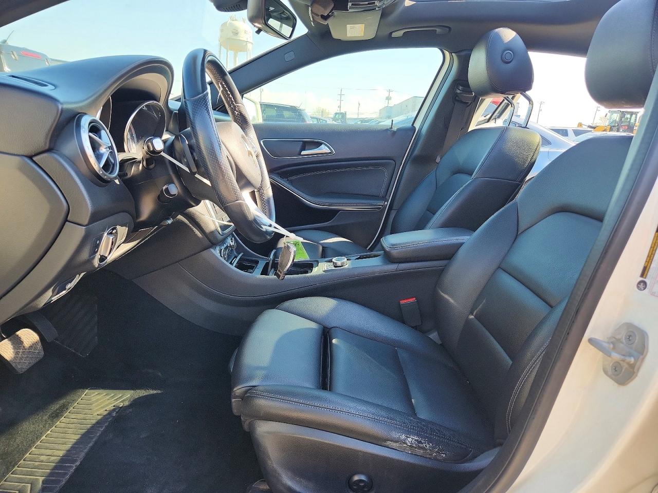 2016 MERCEDES-BENZ GLA GLA250
