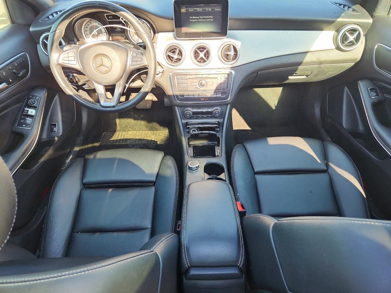 2016 MERCEDES-BENZ GLA GLA250