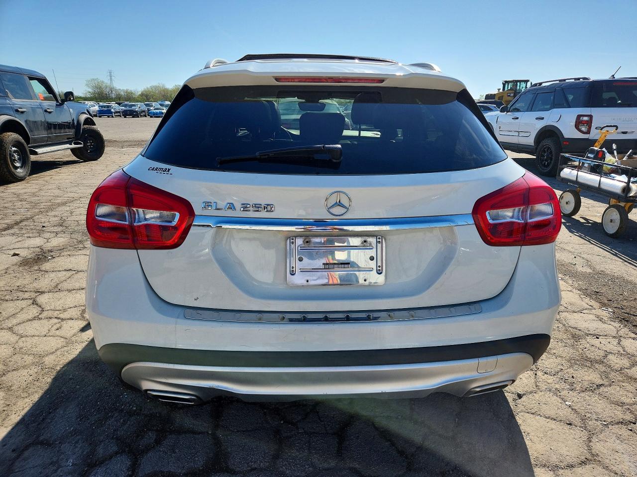 2016 MERCEDES-BENZ GLA GLA250