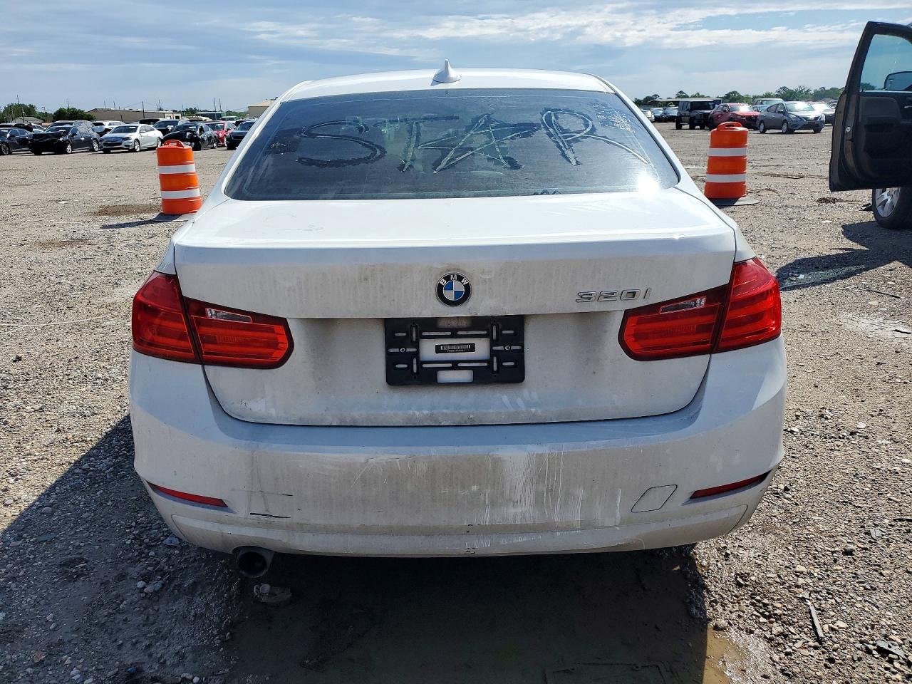 2015 BMW 320 320i