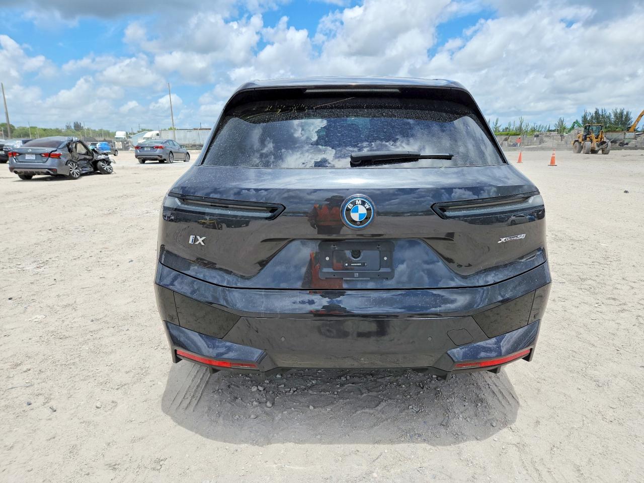 2024 BMW IX xDrive50