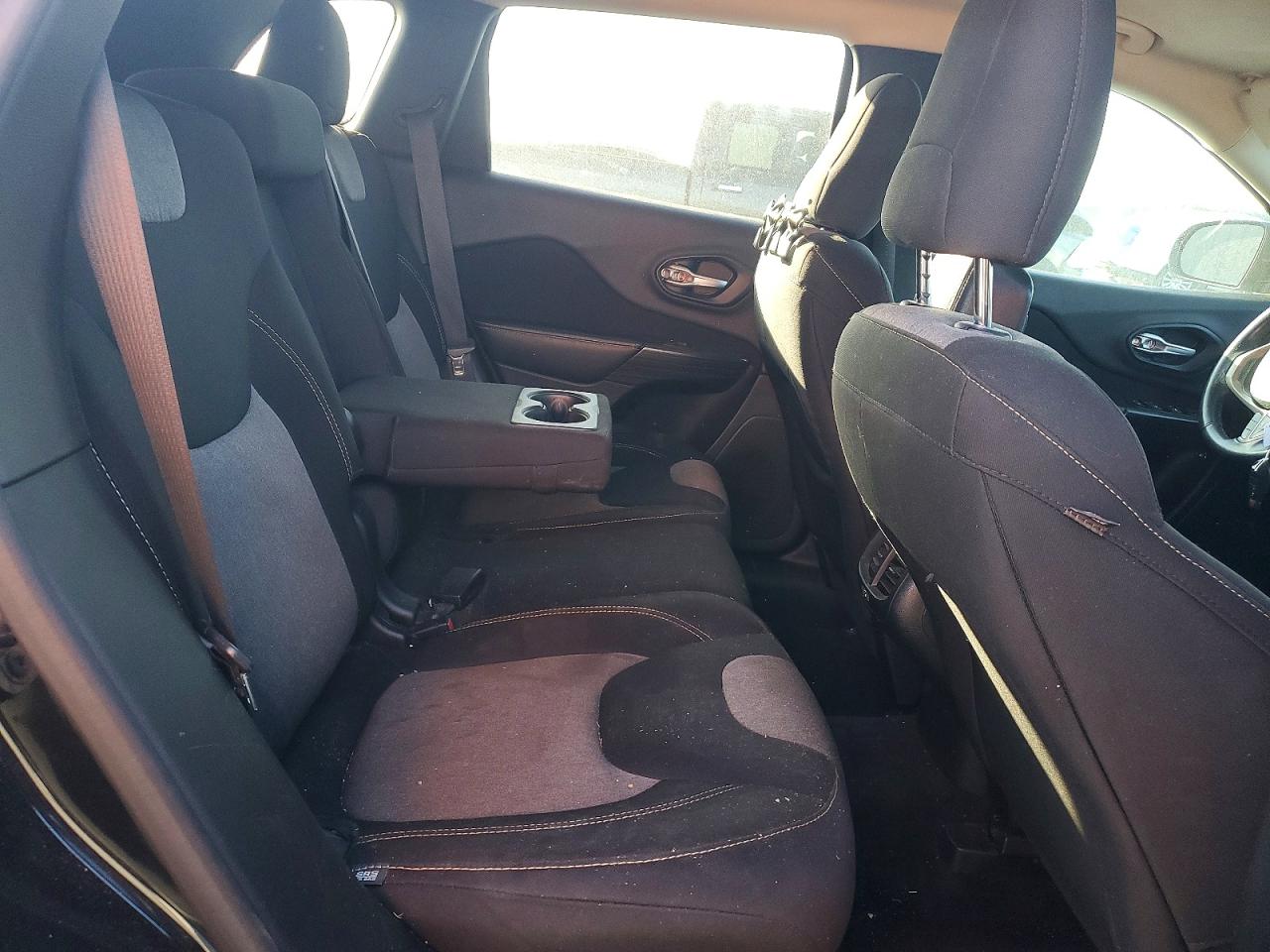 2016 JEEP CHEROKEE SPORT FWD