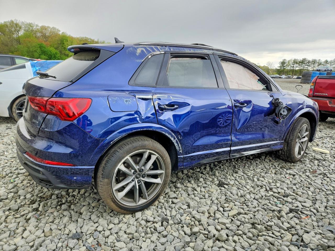 2024 AUDI Q3 S Line quattro Premium