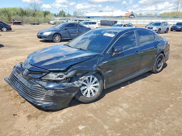 2019 TOYOTA CAMRY