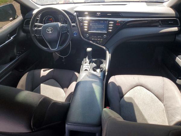 2019 TOYOTA CAMRY