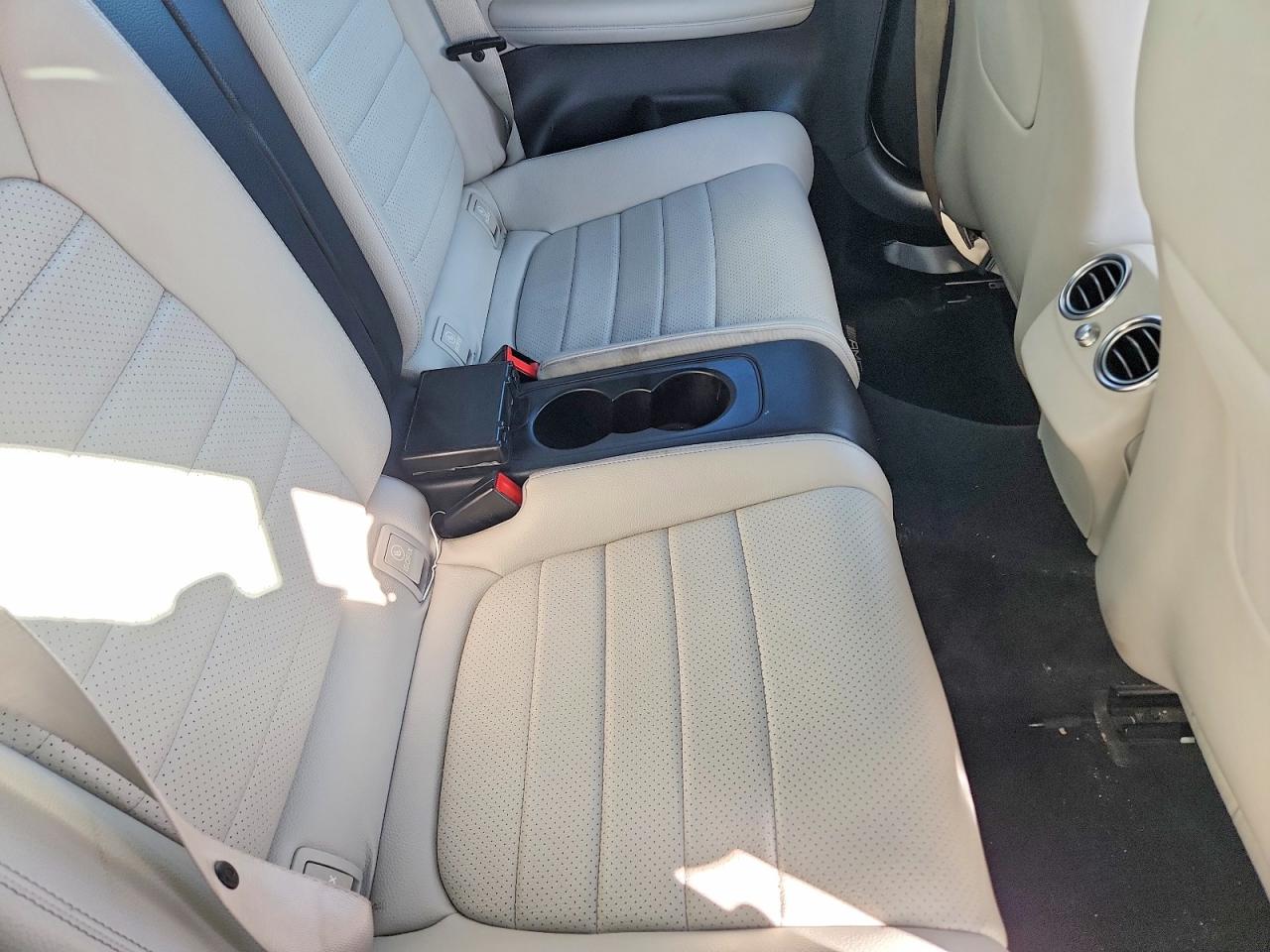 2017 MERCEDES-BENZ C C300