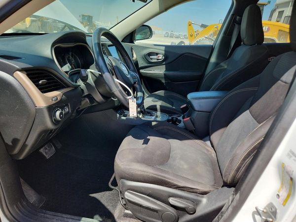 2016 JEEP CHEROKEE LATITUDE 4X4