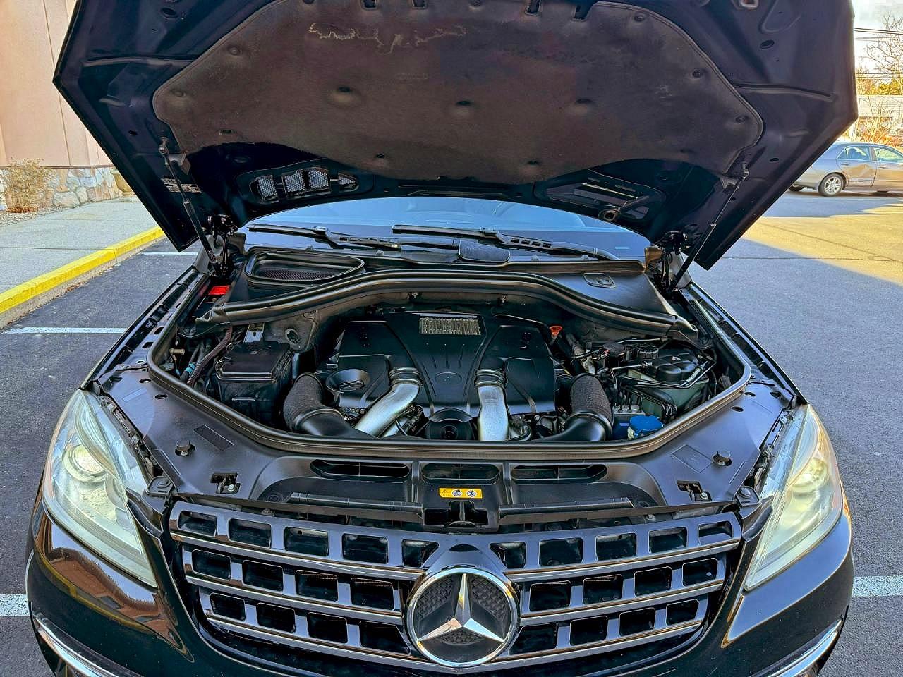 2014 MERCEDES-BENZ ML ML550 4-MATIC