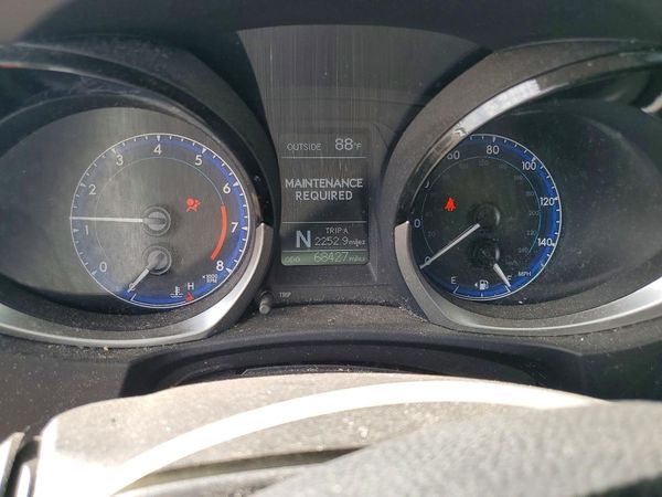2015 TOYOTA COROLLA