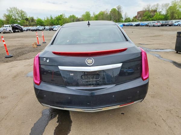 2013 CADILLAC XTS Livery