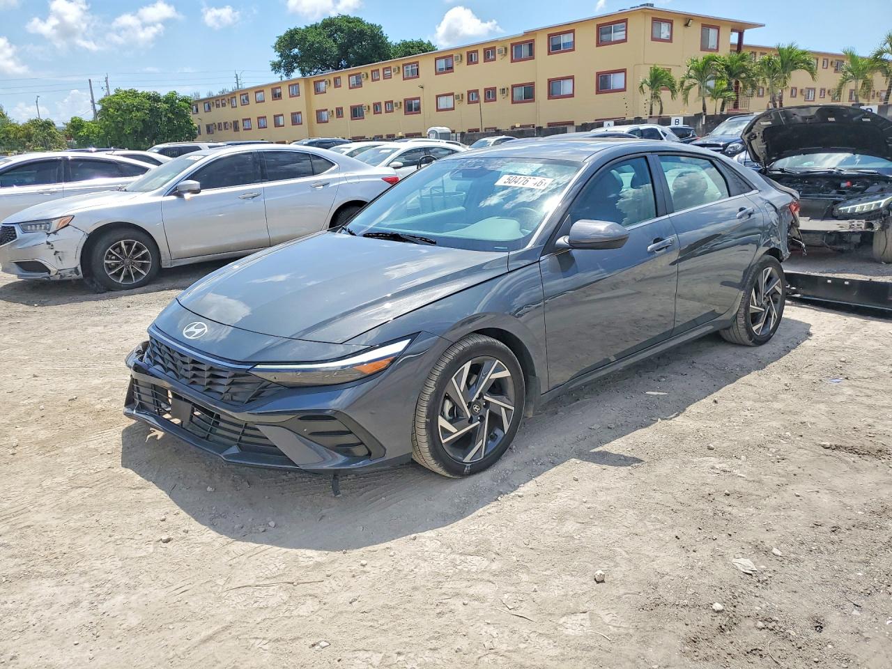 2025 HYUNDAI ELANTRA