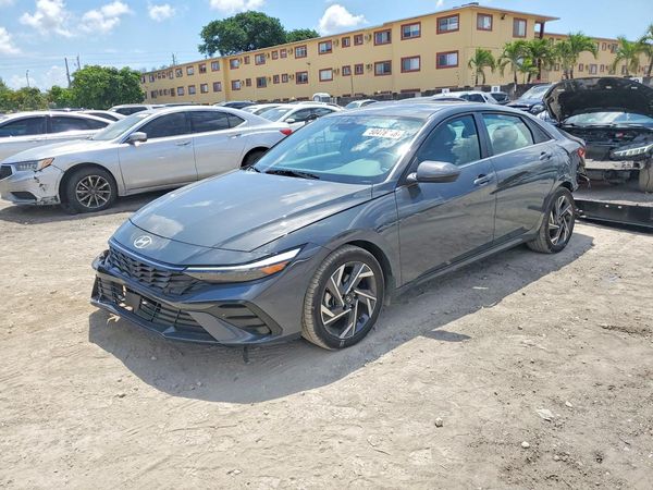 2025 HYUNDAI ELANTRA