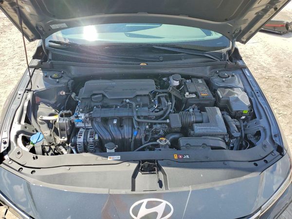 2025 HYUNDAI ELANTRA