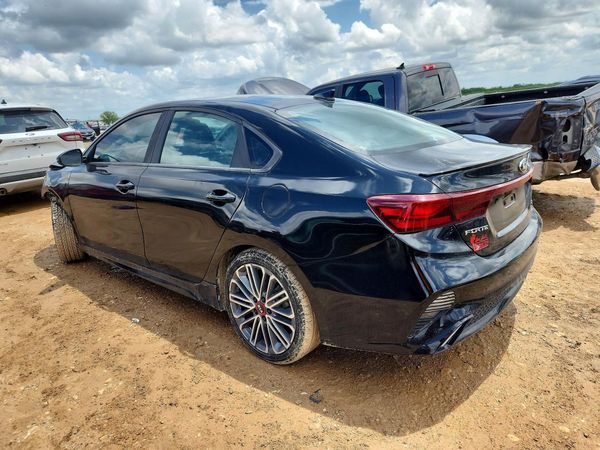 2022 KIA FORTE GT Line