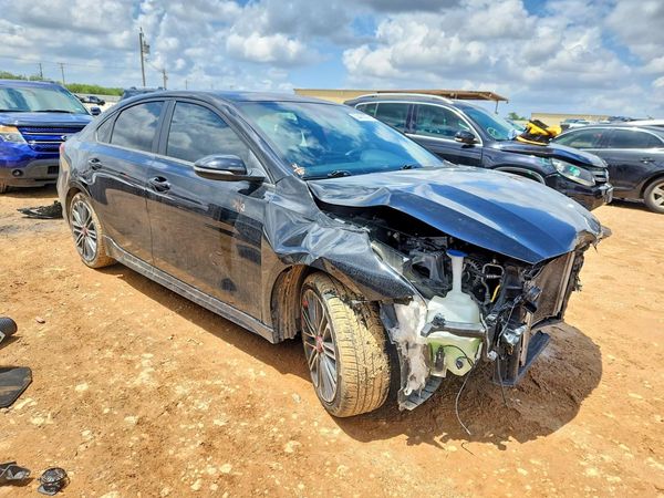 2022 KIA FORTE GT Line