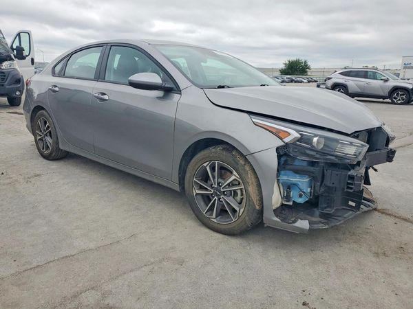 2022 KIA FORTE FE, LXS