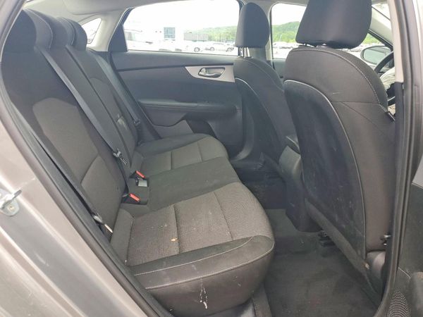 2022 KIA FORTE FE, LXS