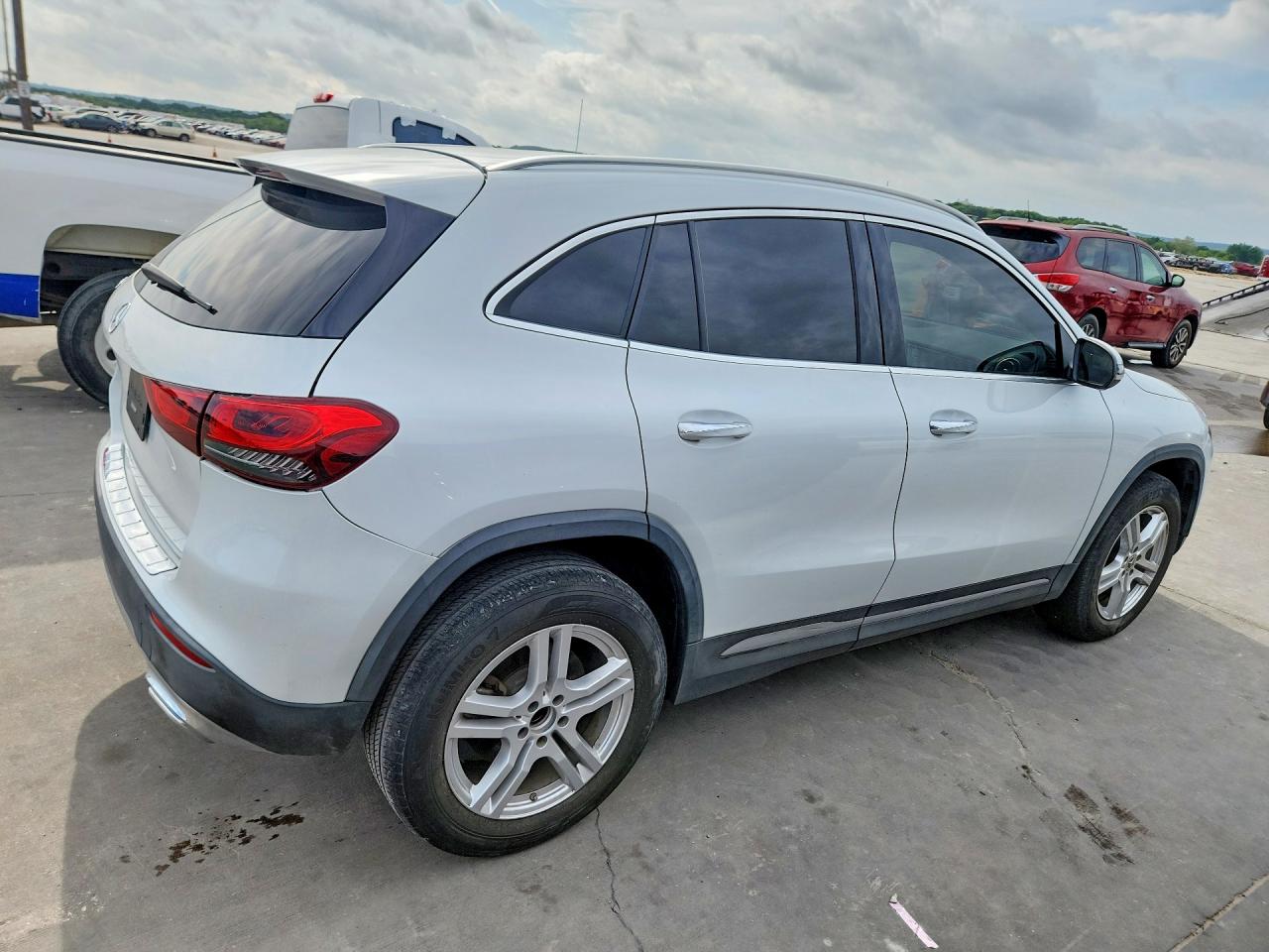 2021 MERCEDES-BENZ GLA GLA250