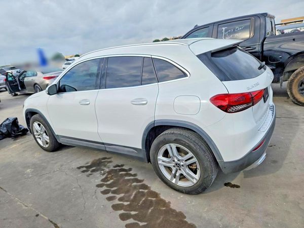 2021 MERCEDES-BENZ GLA GLA250