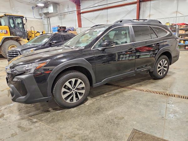 2025 SUBARU OUTBACK Premium