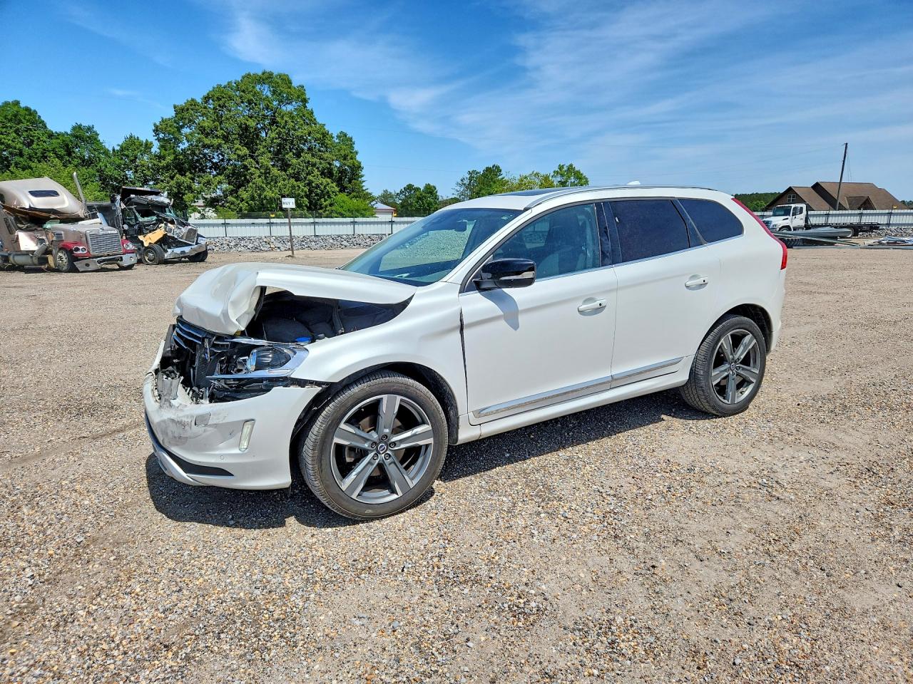 2017 VOLVO XC60 Dynamic