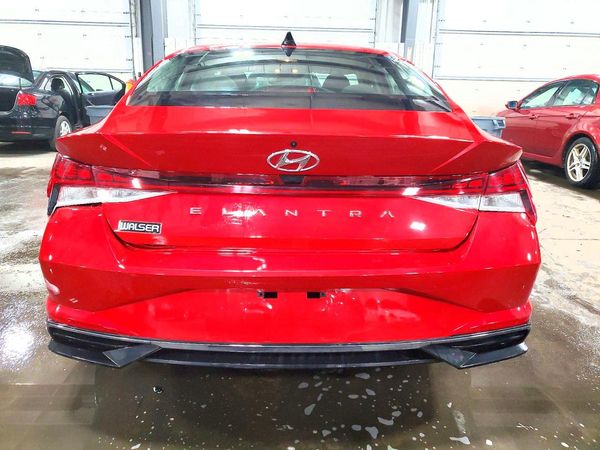 2022 HYUNDAI ELANTRA SEL w/Premium Pkg