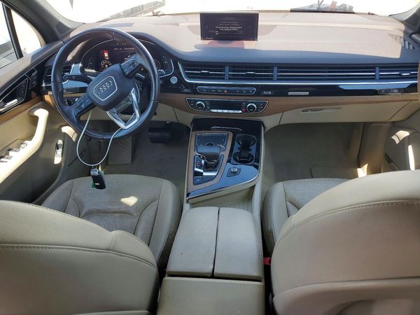 2017 AUDI Q7 quattro Prestige