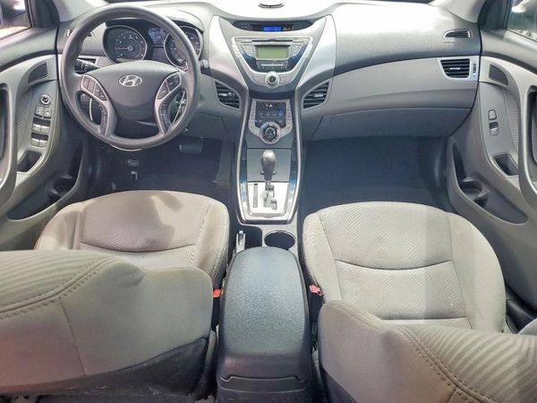 2013 HYUNDAI ELANTRA