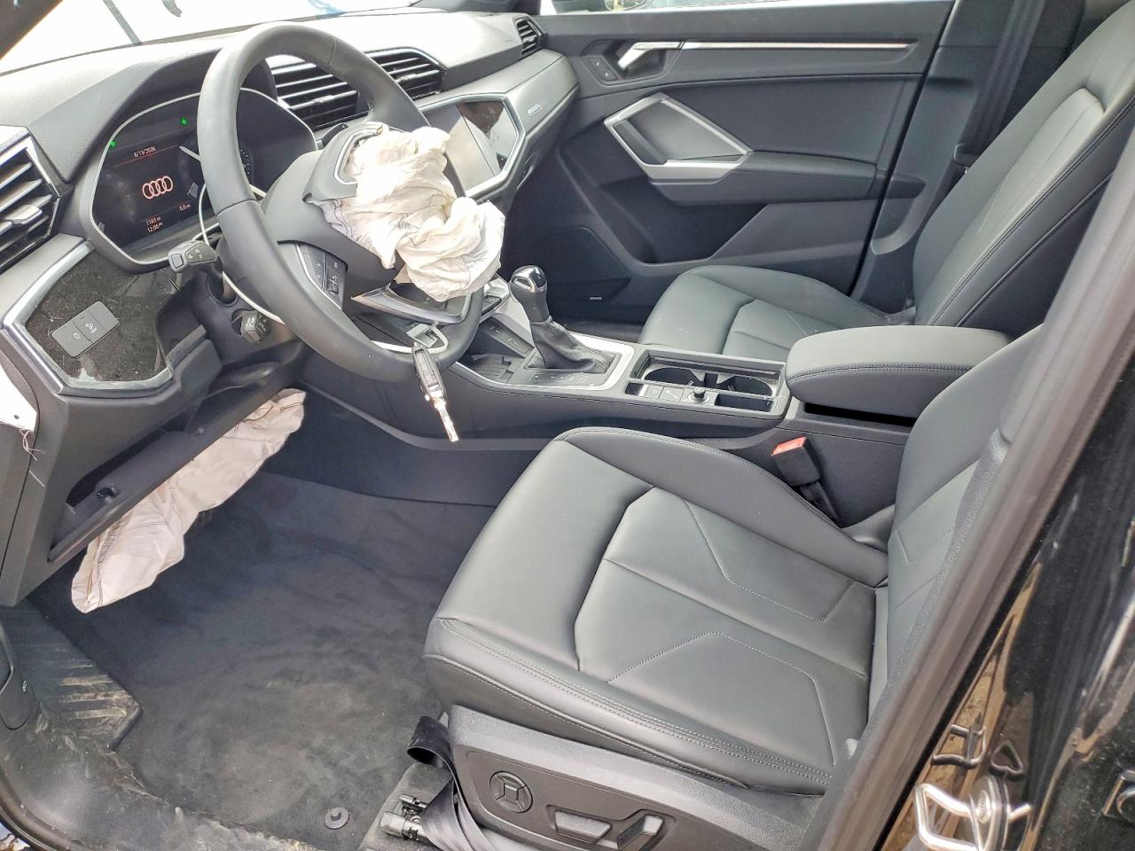 2025 AUDI Q3 S Line quattro Premium
