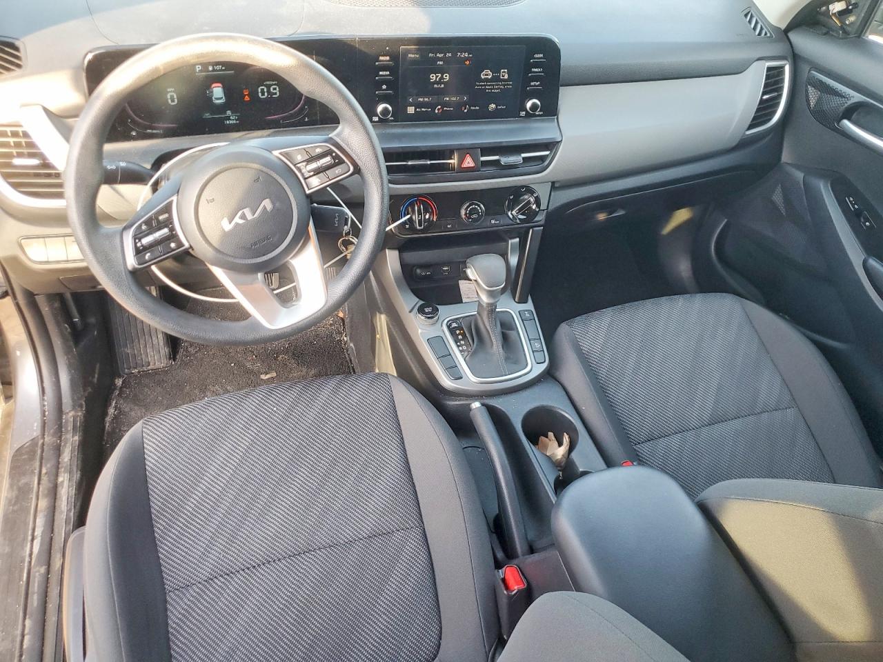 2024 KIA SELTOS LX