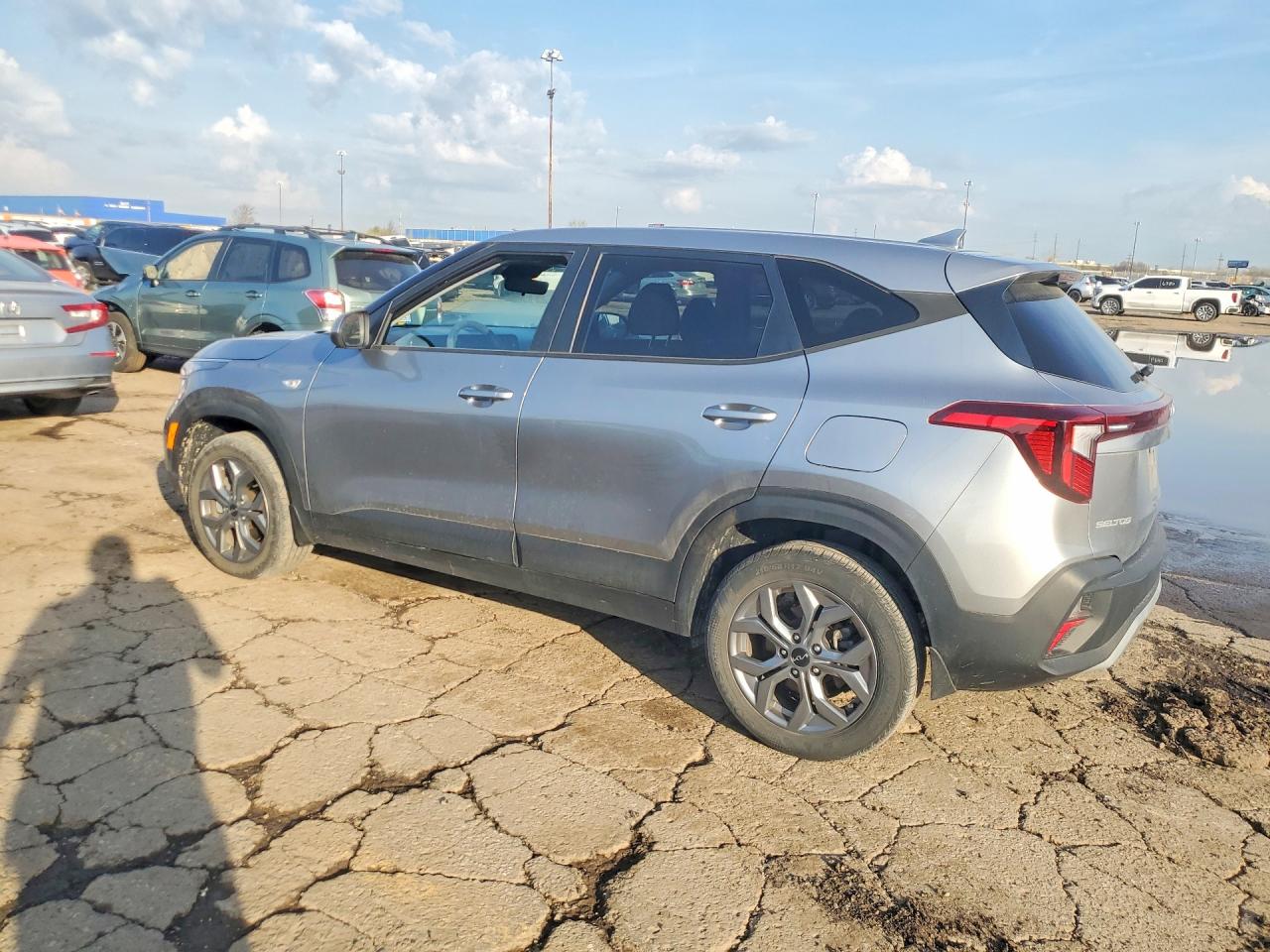 2024 KIA SELTOS LX