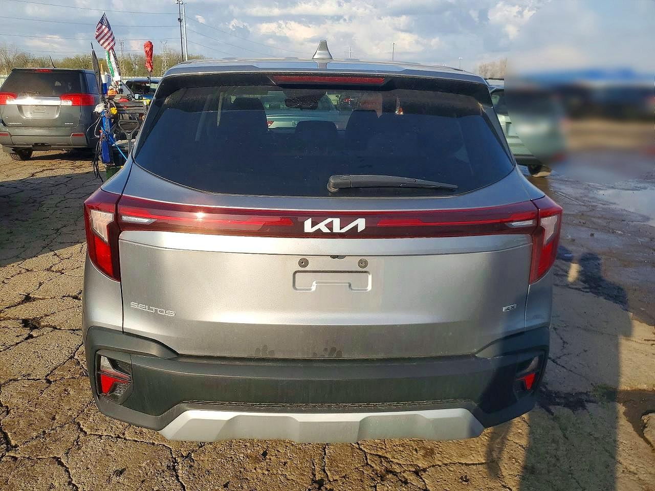 2024 KIA SELTOS LX