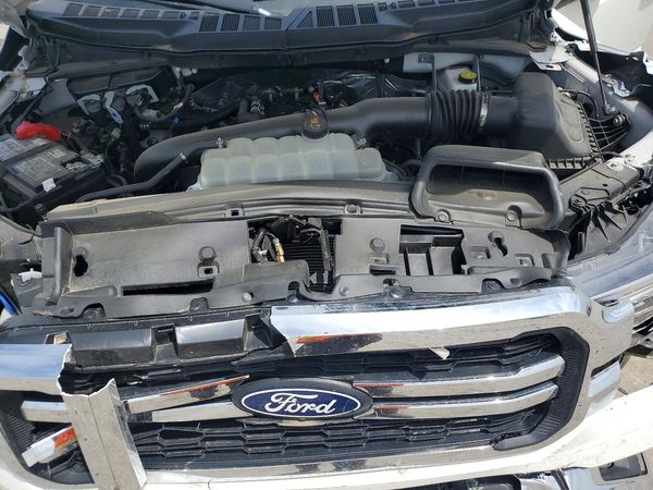 2025 FORD F150 Lariat