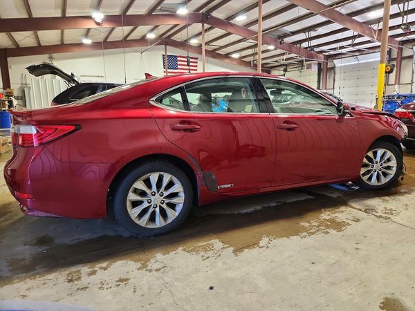 2013 LEXUS ES 300h