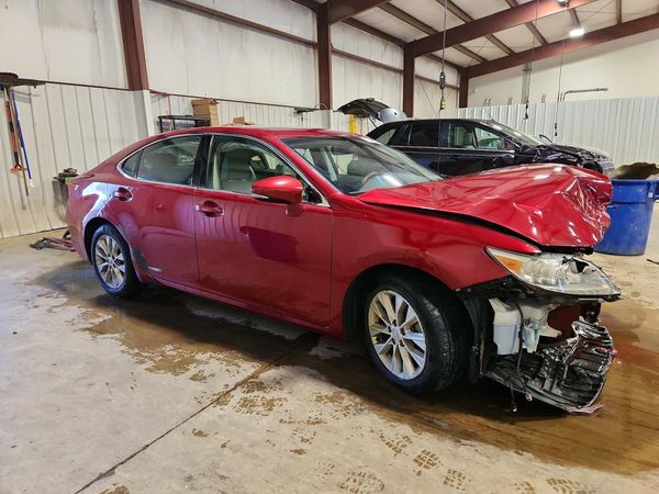2013 LEXUS ES 300h