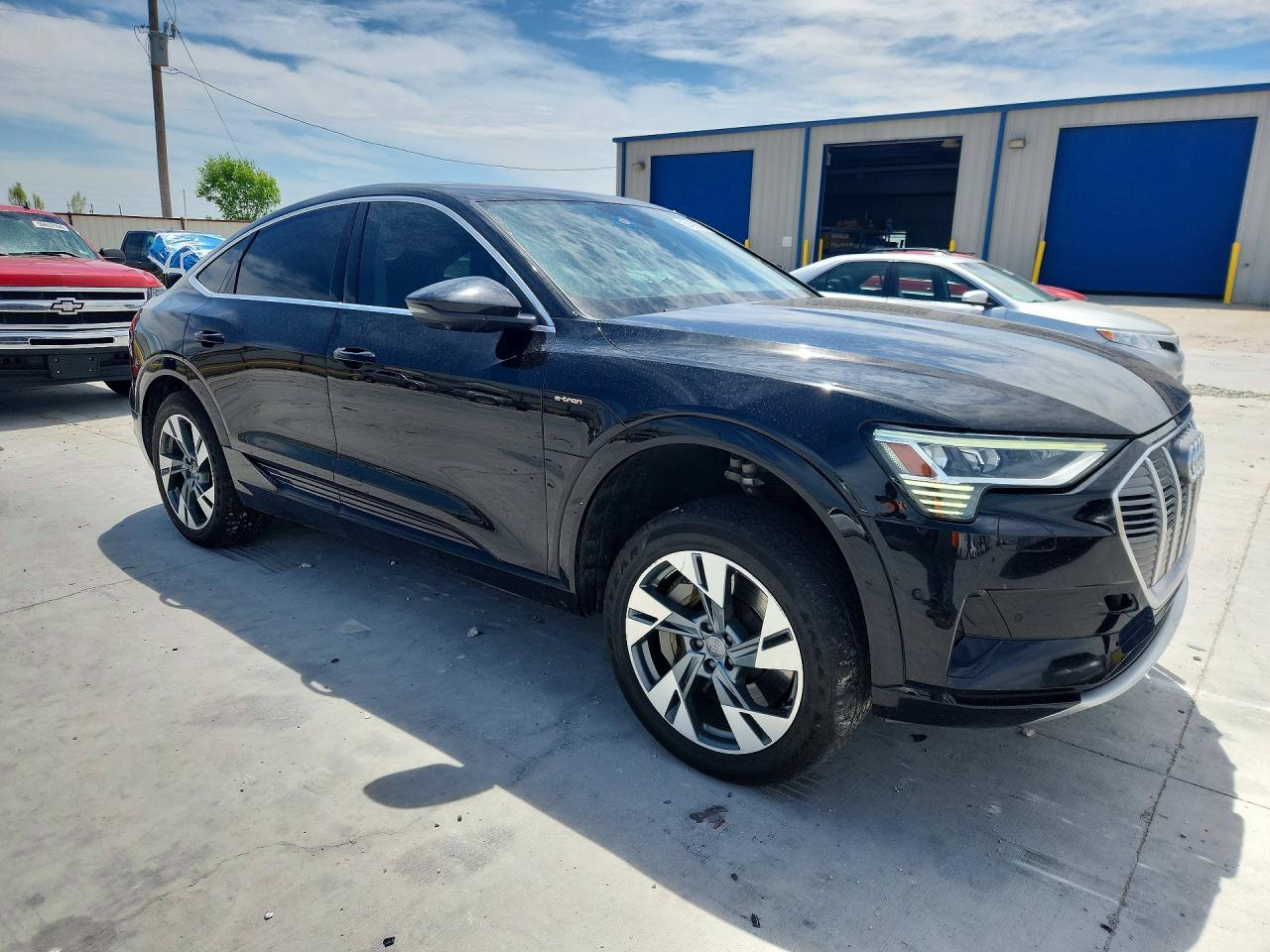 2020 AUDI E-TRON quattro Premium Plus