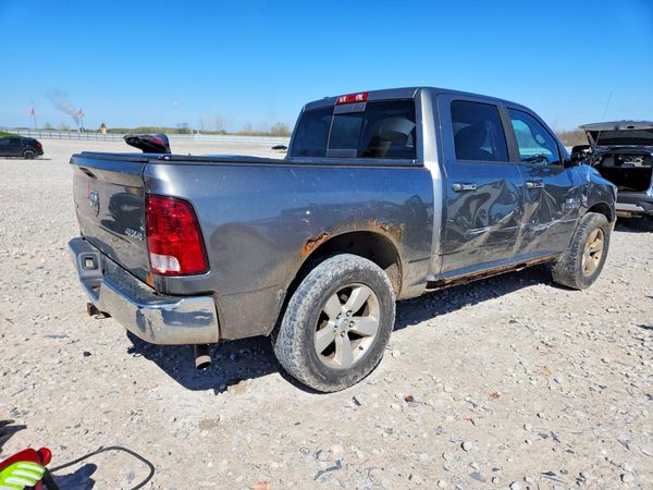2013 RAM 1500 SLT CREW CAB 4X4