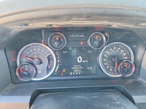 2013 RAM 1500 SLT CREW CAB 4X4