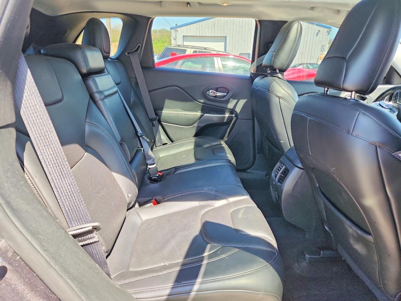 2019 JEEP CHEROKEE LIMITED 4X4