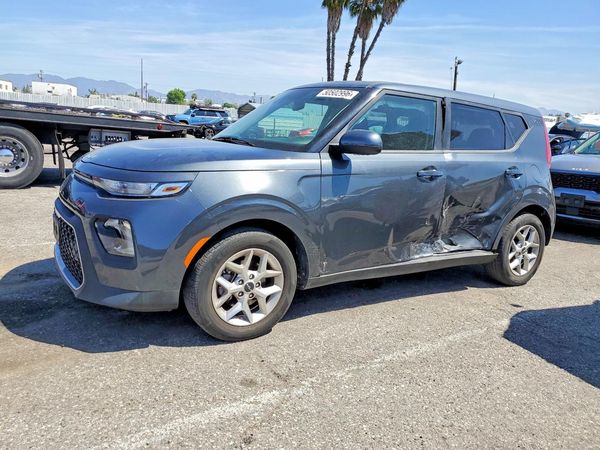 2022 KIA SOUL