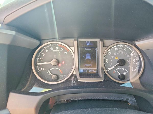 2020 TOYOTA TACOMA SR5